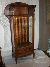 Ombrellifere"-Vetrina Art Nouveau "C. Gauthier