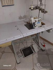 Taglicuci JUKI  MO-6700 Macchina per Cucire.