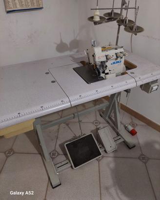 Taglicuci JUKI  MO-6700 Macchina per Cucire.