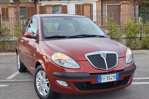 Lancia Ypsilon 1.3m-jet 75cv OK NEOPATENTATI