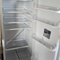 Frigorifero da incasso monoporta . no congelatore