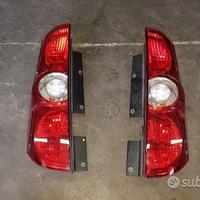 Stop - Fari Posteriori Per Fiat DoblÃ² 2016