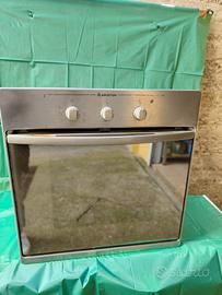 Forno ventilato Ariston 