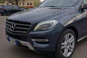 Mercedes classe ML 250W166  , 2013 .
