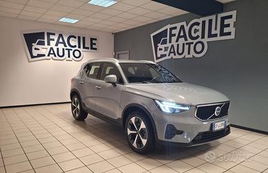 Volvo XC40 B3 automatico Ultimate Dark