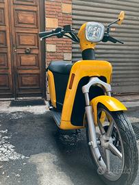 Askoll es2 scooter elettrico