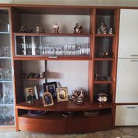 Mobili in ciliegio in stock