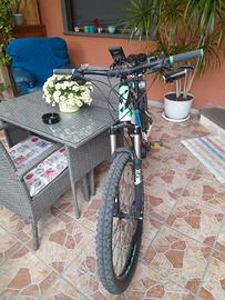 Bicicletta biammortizzata ibrida