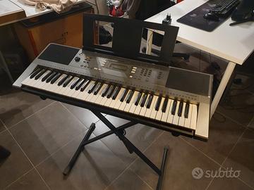 Tastiera Yamaha PSR-E353