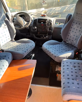 Camper semintegrale Rapido 746F