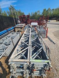 Travi reticolari zincate 4mt 130 euro cad 30pz