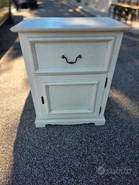 CREDENZINO COMODINO IN ROVERE STILE PROVENZALE 