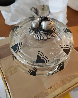 contenitore rotto vintage di vetro 