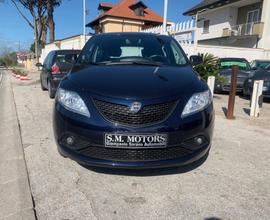 Lancia Ypsilon 1.2 69 CV 5 porte Gold
