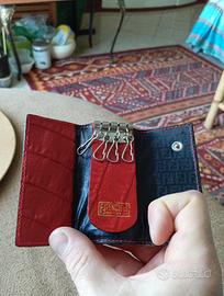 Portachiavi di pelle rossa Fendi mai utilizzato