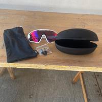 Occhiali Oakley da ciclismo o sport all’aperto