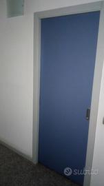 Porte scorrevoli 2pz (1 è smontata senza scrigno)