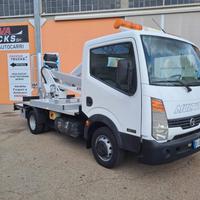 Nissan Piattaforma aerea autocarrata cestello