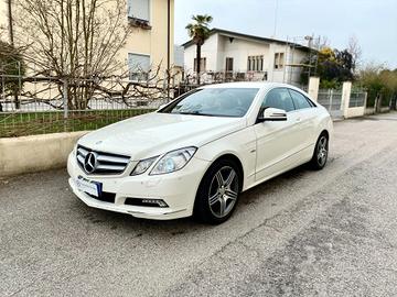 Mercedes-Benz E 220 Coupe cdi be Executive 170cv U
