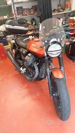 Moto Guzzi V7 - 2022