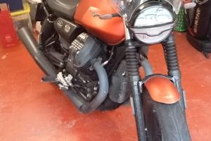 Moto Guzzi V7 - 2022