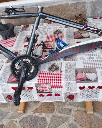 lotto parti mtb LEGGERE DESCRIZIONE 