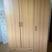 Armadio, 3 ante, 2 cassetti, legno chiaro