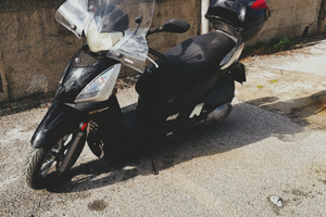 Kymco people 300 gt