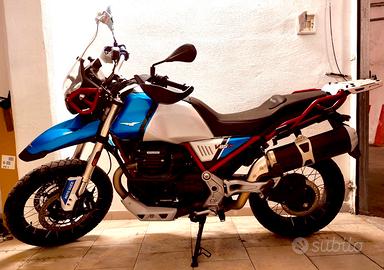 Motoguzzi V 85 TT evocative