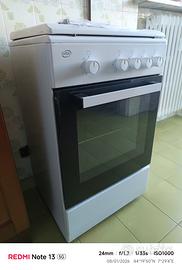 Stufa a gas con forno elettrico 