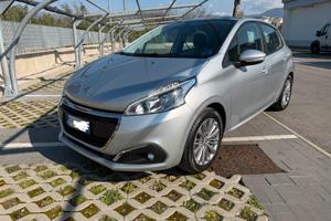 Peugeot 208 puretech NUOVISSIMA!!
