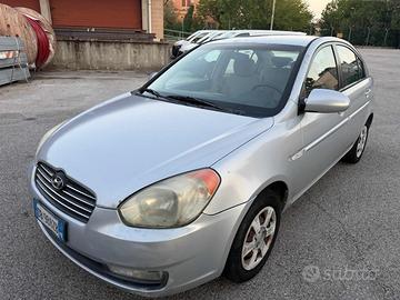 HYUNDAI Accent 1.4 4p. Active senza nessun lavor