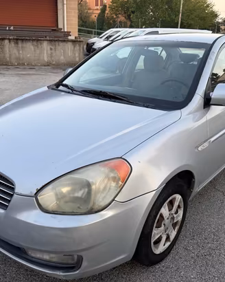 HYUNDAI Accent 1.4 4p. Active senza nessun lavor