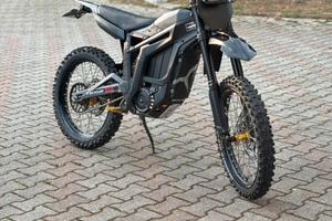 TALARIA STING 4000 ( doppio cerchio )