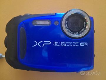Macchina fotografica subacquea Fuji FinePix XP80