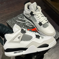 Jordan 4 Retro Military Black EU40