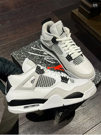 Jordan 4 Retro Military Black EU40