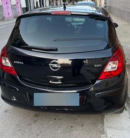 auto Opel corsa
