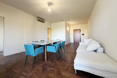 4 LOCALI A PRATO