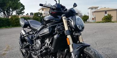Benelli 752s 