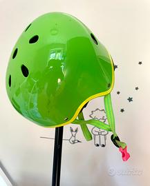 Casco bimbi marchio Micro col. Verde mela 🍏