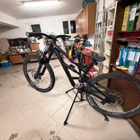 YT Capra MTB taglia L