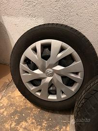 Cerchi gomme invernali e copricerchi Toyota