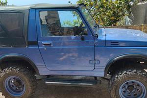 Suzuki Samurai SJ400
/Benzina