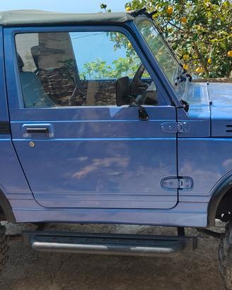 Suzuki Samurai SJ400
/Benzina