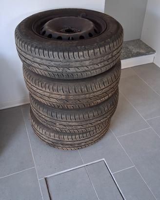 cerchi + gomme invernali misure 185/65 R15