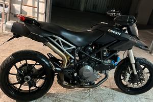 Ducati Hypermotard 796 (Guidabile anche A2)