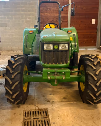 John deere 5055E 400ore