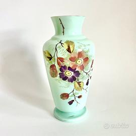 Vaso vetro opalino Vittoriano/Liberty