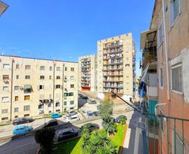 4 LOCALI A NAPOLI